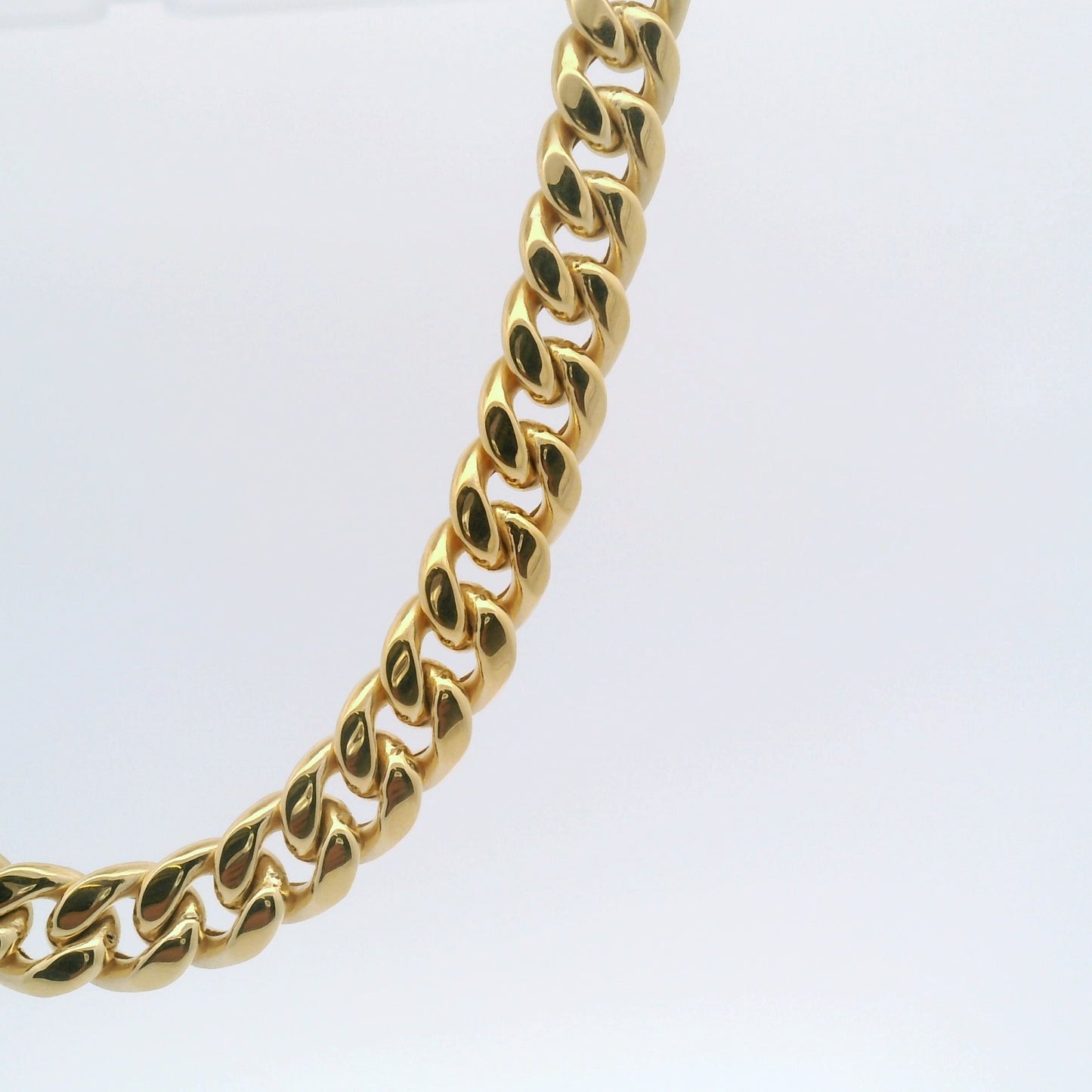 10k Yellow Gold 7.3mm Hollow Cuban Chain (98/gram)