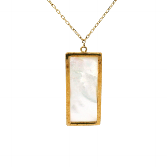 Elegant 10k Gold Pendant with Mother of Pearl